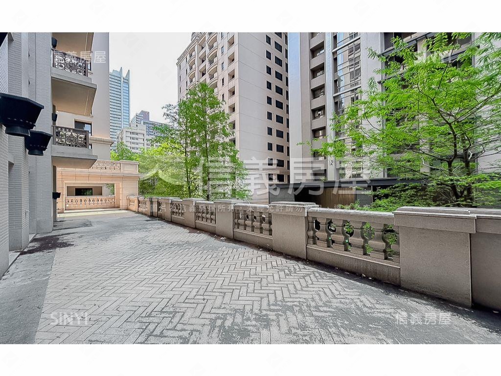 聯聚怡和露台戶ＥＦ房屋室內格局與周邊環境