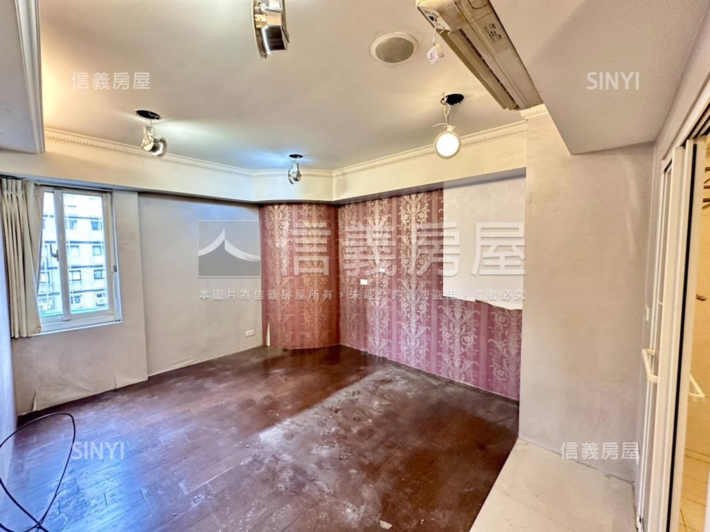 忠孝敦化管理住辦房屋室內格局與周邊環境