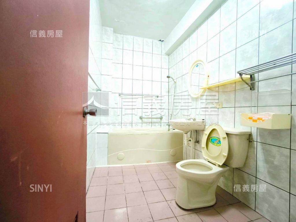 復旦中學溫馨透天方便停車房屋室內格局與周邊環境