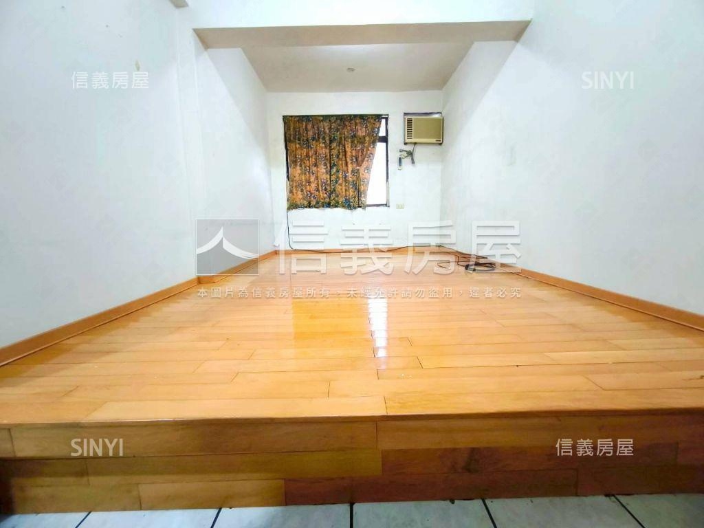 復旦中學溫馨透天方便停車房屋室內格局與周邊環境