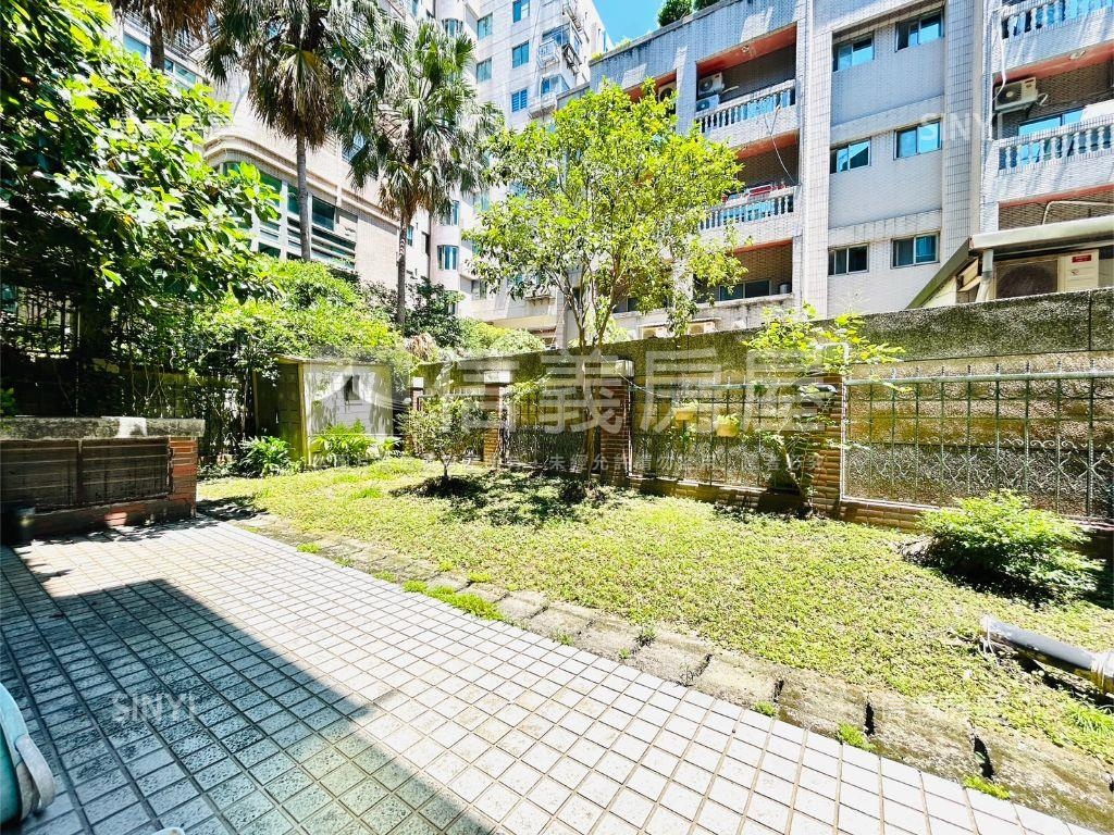 內湖四期。優質庭院美屋房屋室內格局與周邊環境
