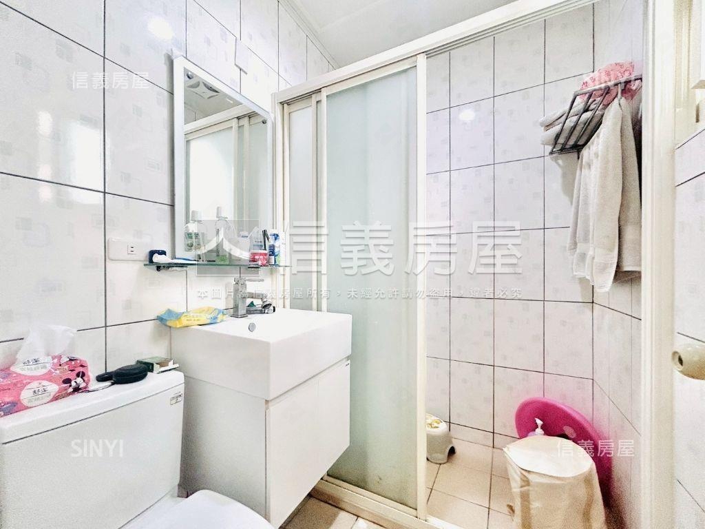 逢甲熊貓大觀園面樹海四房房屋室內格局與周邊環境