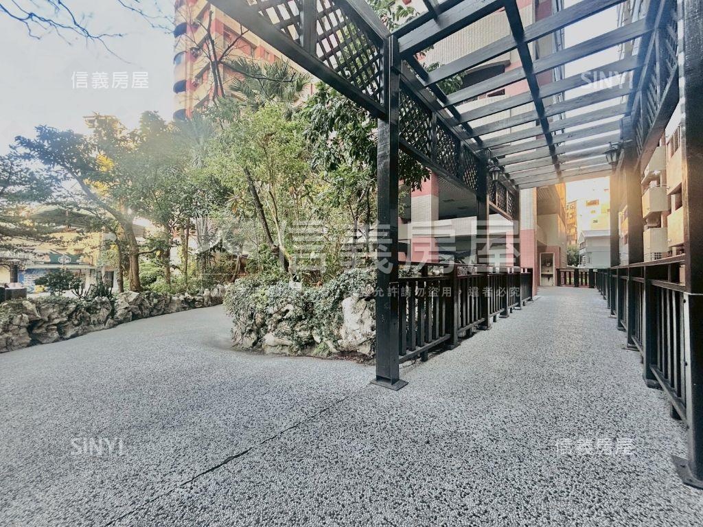 逢甲熊貓大觀園面樹海四房房屋室內格局與周邊環境