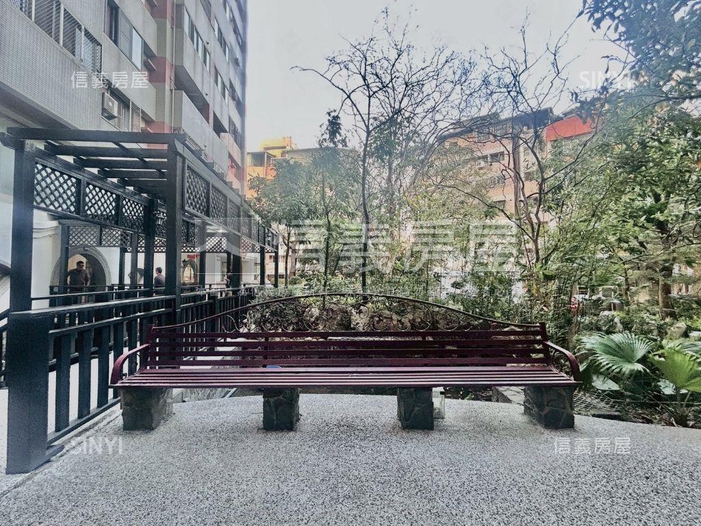 逢甲熊貓大觀園面樹海四房房屋室內格局與周邊環境