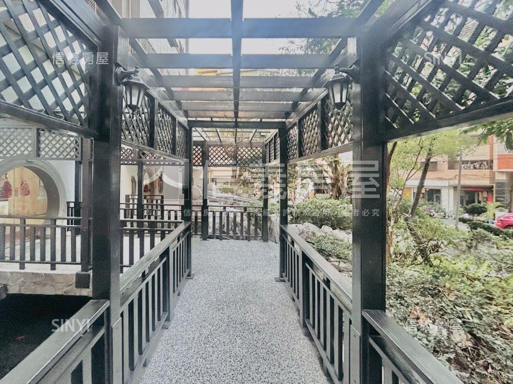 逢甲熊貓大觀園面樹海四房房屋室內格局與周邊環境