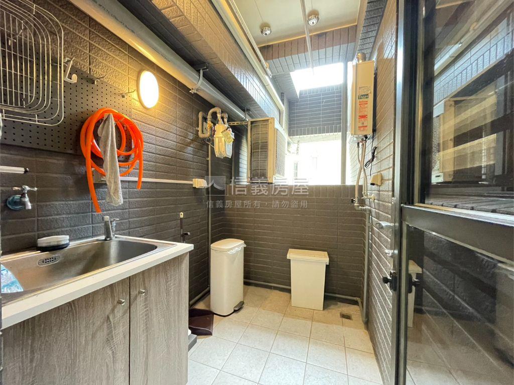 新接中國醫觀河岸三房平車房屋室內格局與周邊環境