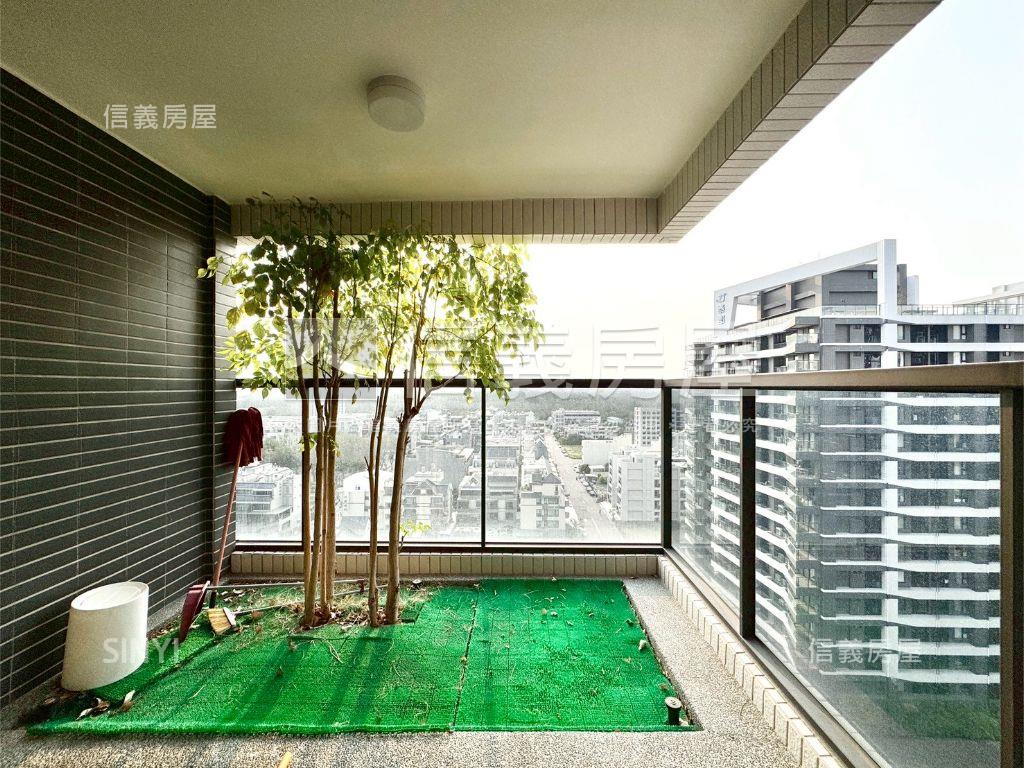 楠梓高科大輕屋齡高樓美宅房屋室內格局與周邊環境