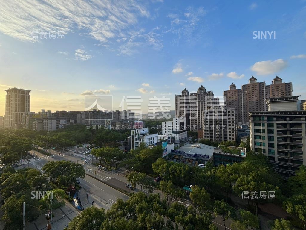 風呂。有景觀氣派美宅房屋室內格局與周邊環境