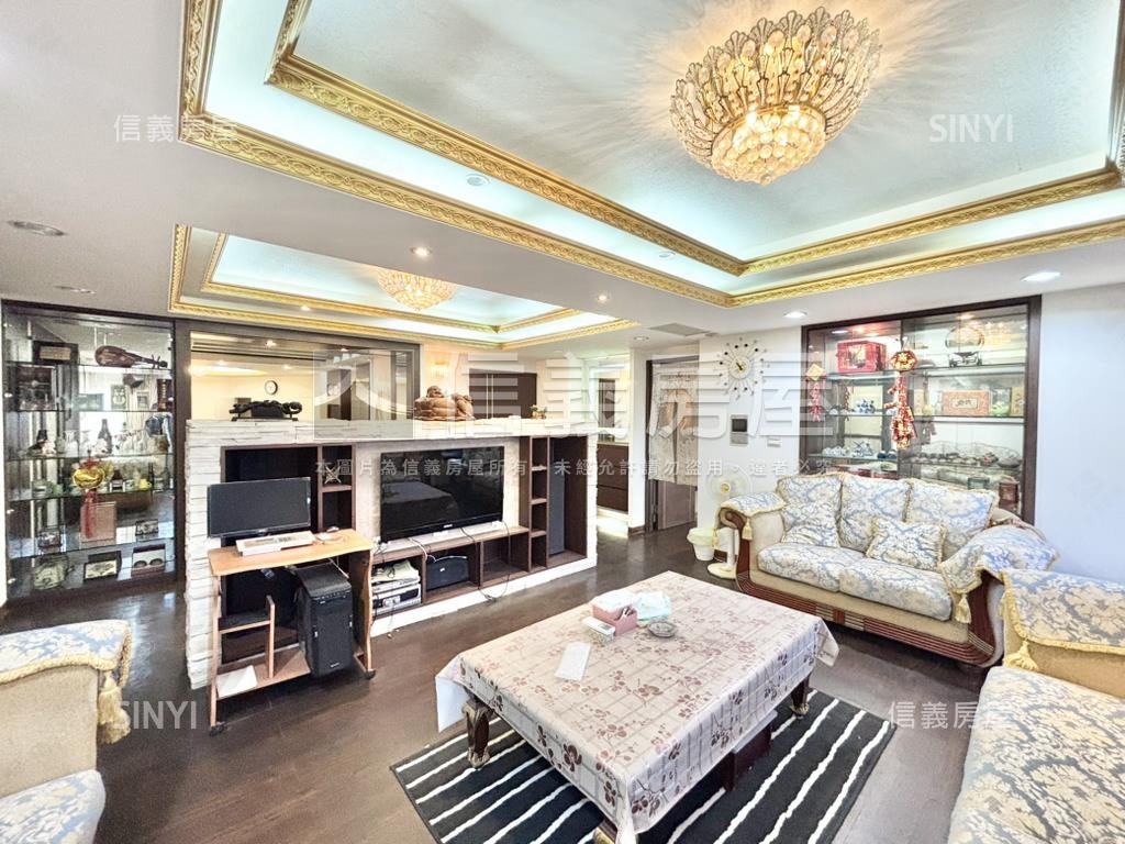 風呂。有景觀氣派美宅房屋室內格局與周邊環境