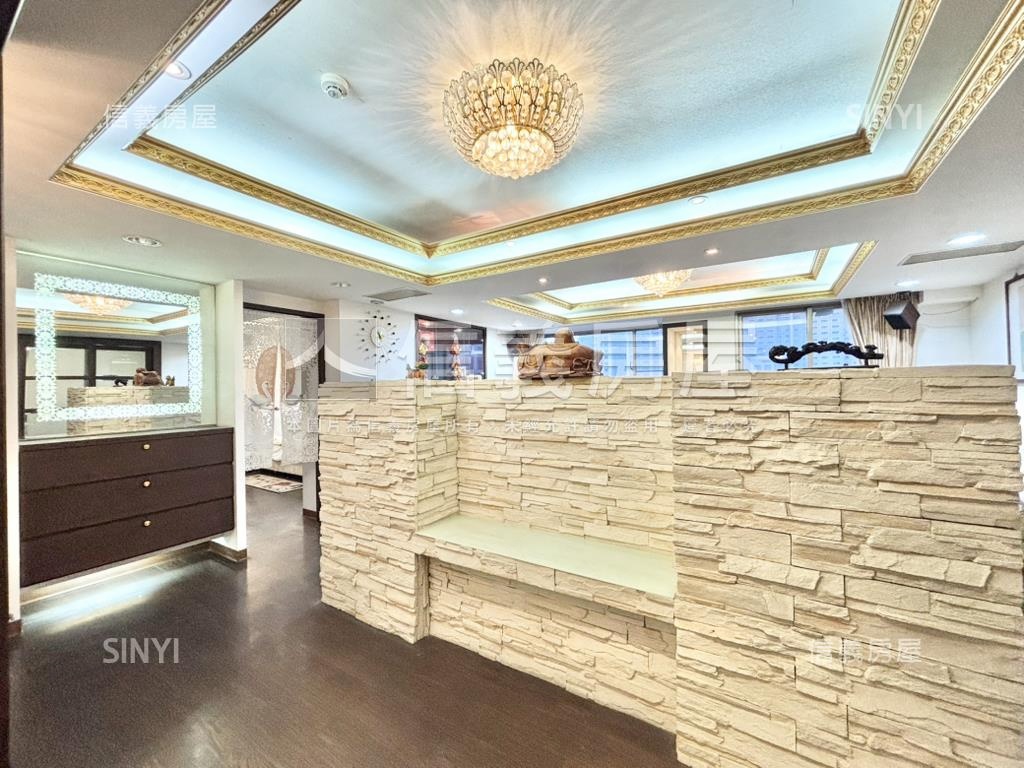 風呂。有景觀氣派美宅房屋室內格局與周邊環境