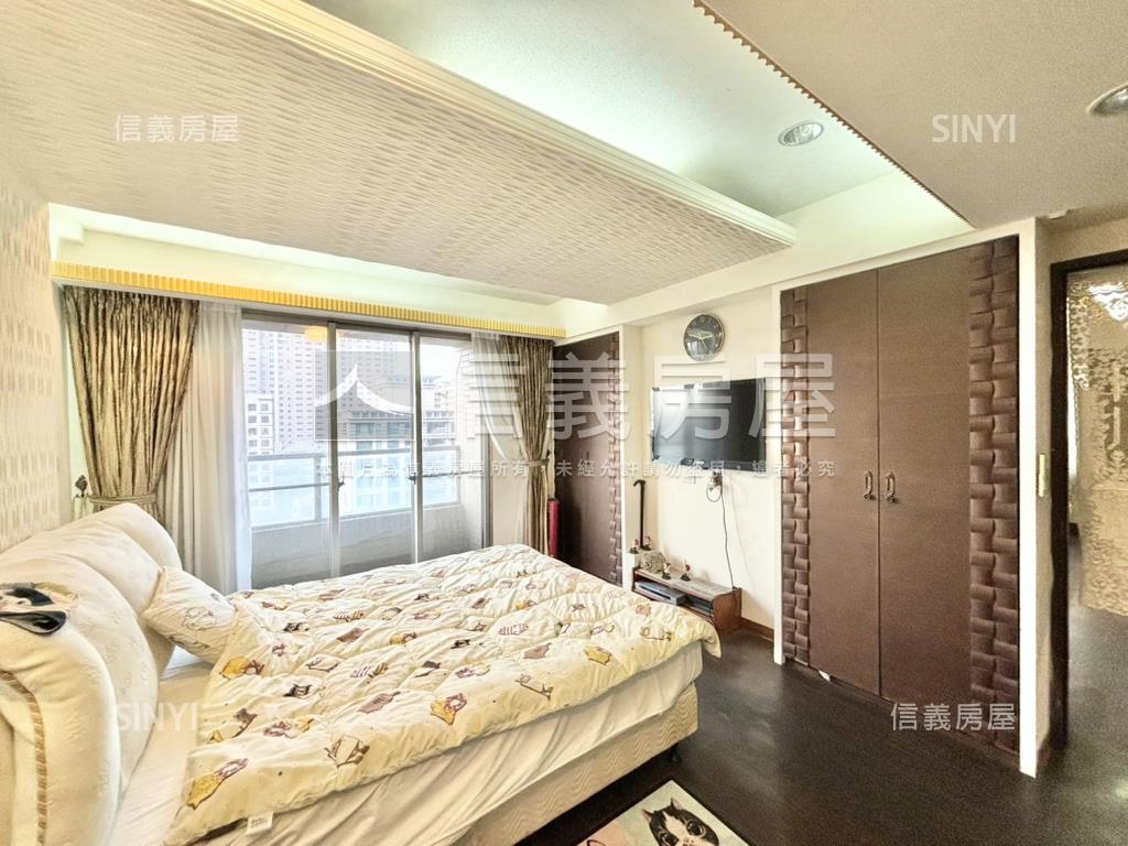 風呂。有景觀氣派美宅房屋室內格局與周邊環境