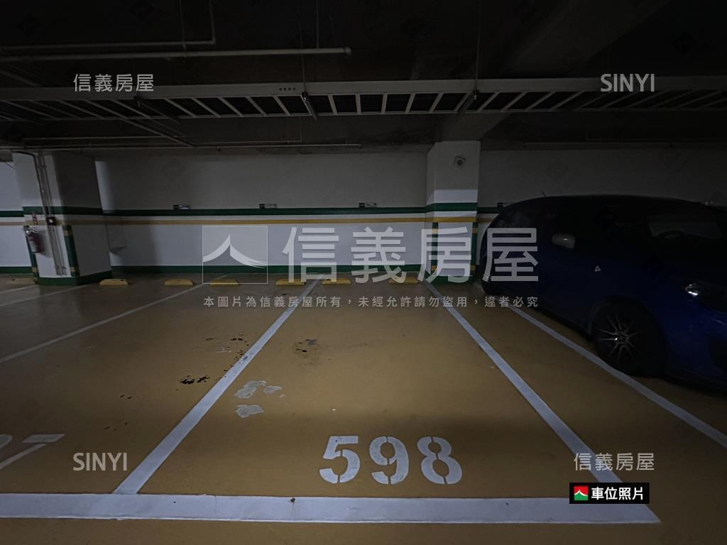 風呂。有景觀氣派美宅房屋室內格局與周邊環境