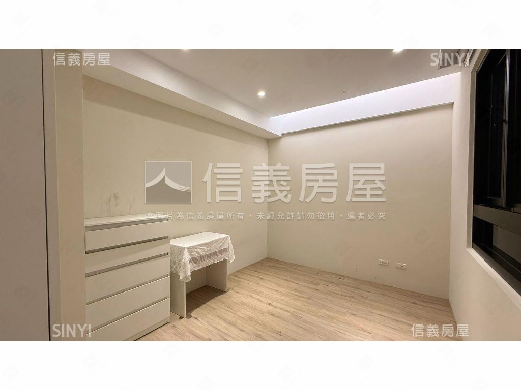 合康雲極高樓美２房加車位房屋室內格局與周邊環境