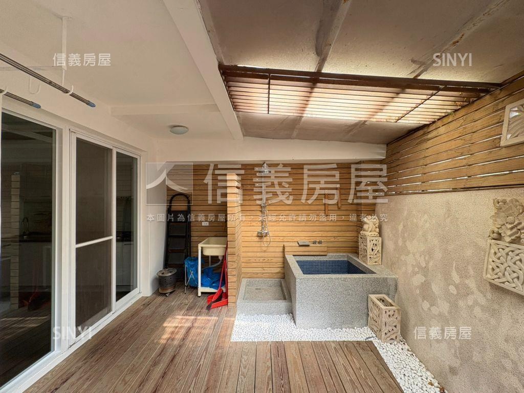 黃金１樓三房近捷運站房屋室內格局與周邊環境