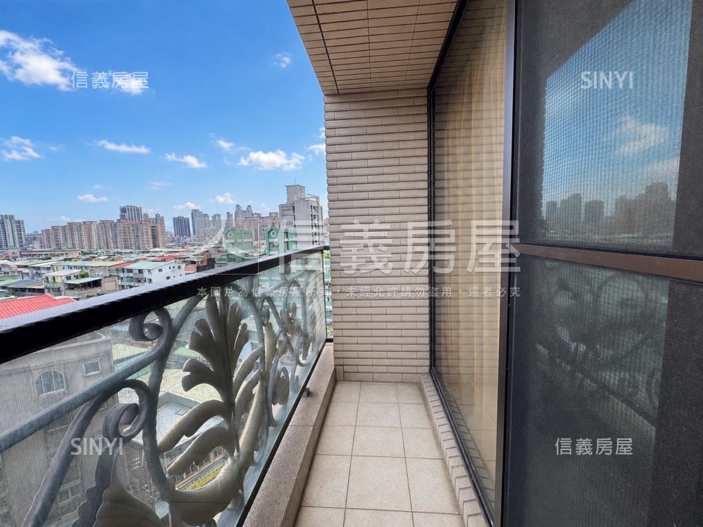 和平世紀麗晶三房車位房屋室內格局與周邊環境
