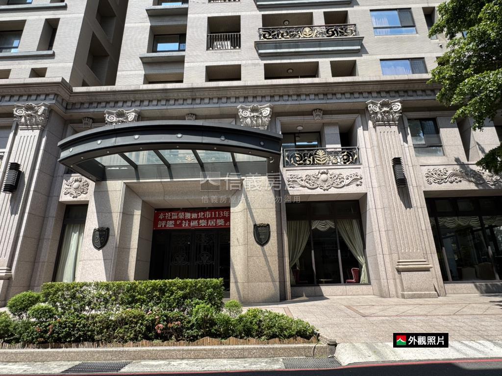 和平世紀麗晶三房車位房屋室內格局與周邊環境