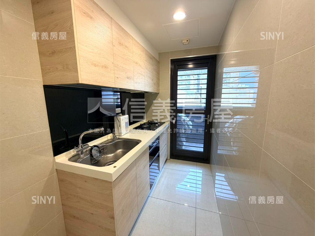 稀有釋出景觀詠綠藝三房車房屋室內格局與周邊環境