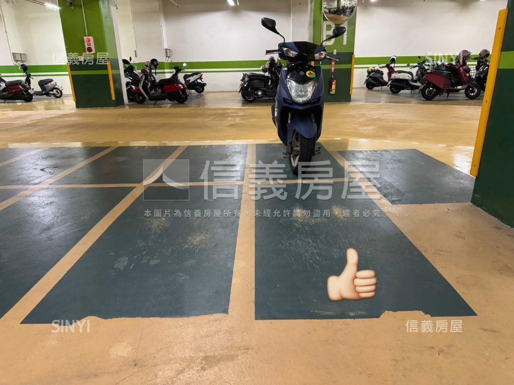 新上架巴黎第六區平面車位房屋室內格局與周邊環境