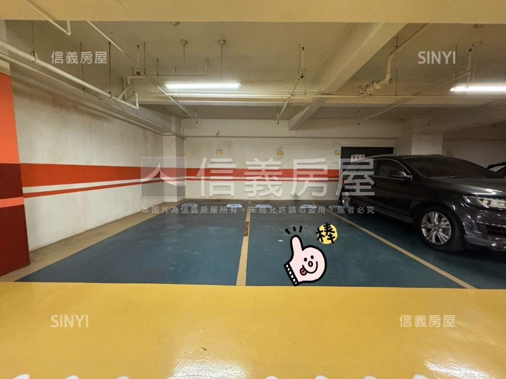 新上架巴黎第六區平面車位房屋室內格局與周邊環境