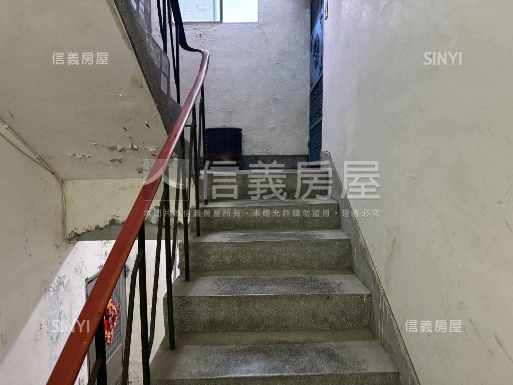 低總價免整理４樓美寓房屋室內格局與周邊環境