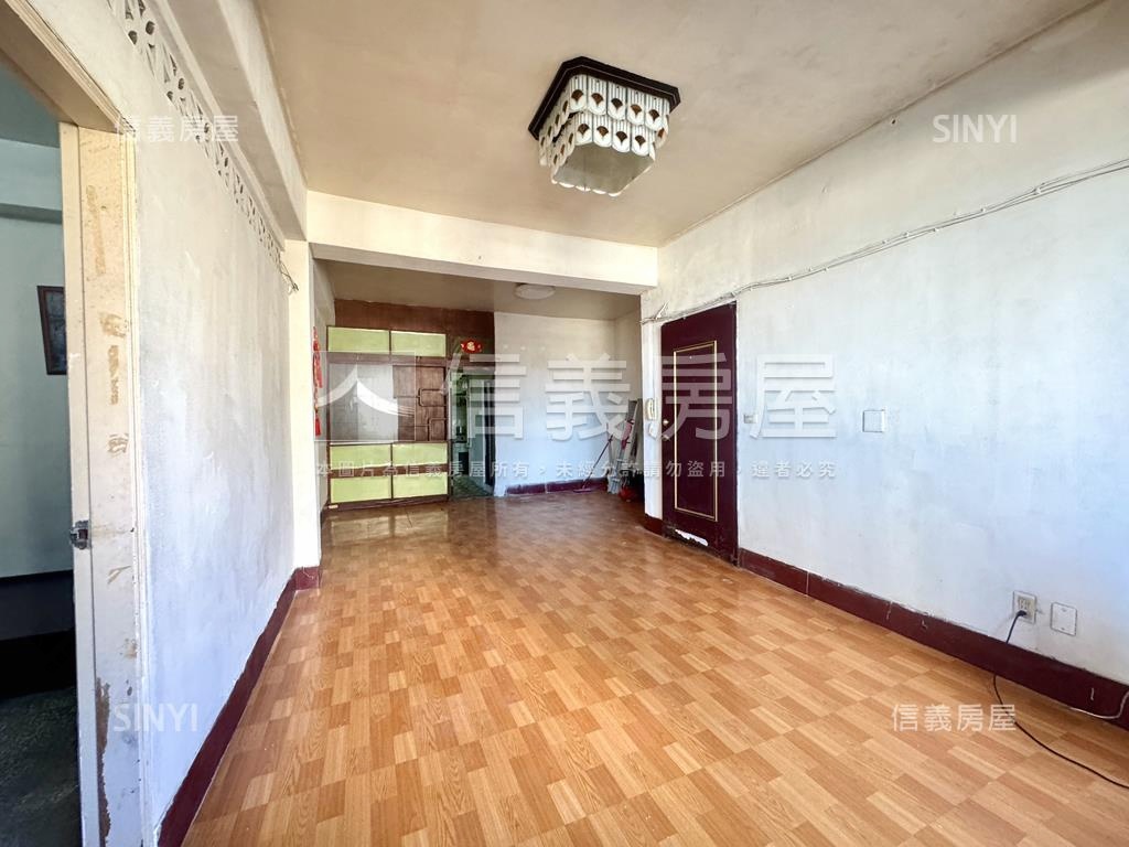 華江文新方正明亮頂加房屋室內格局與周邊環境