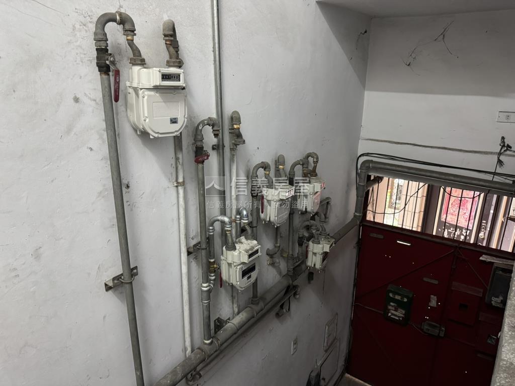 近一中商圈三樓裝潢美寓房屋室內格局與周邊環境