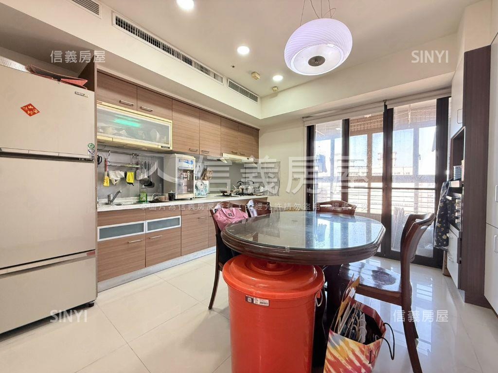 太子國寶高樓四房平車房屋室內格局與周邊環境