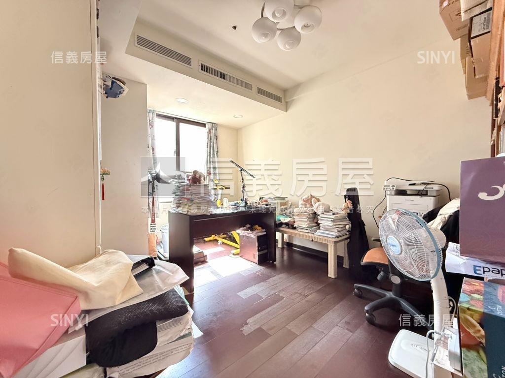 太子國寶高樓四房平車房屋室內格局與周邊環境