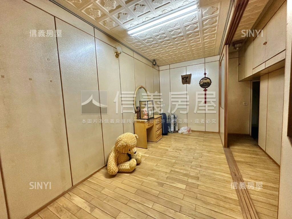 南科善化市區１１米臨路透房屋室內格局與周邊環境