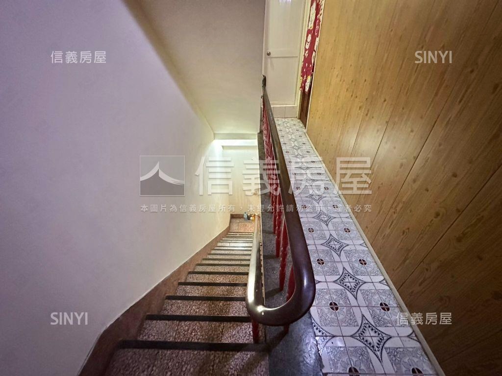 南科善化市區１１米臨路透房屋室內格局與周邊環境