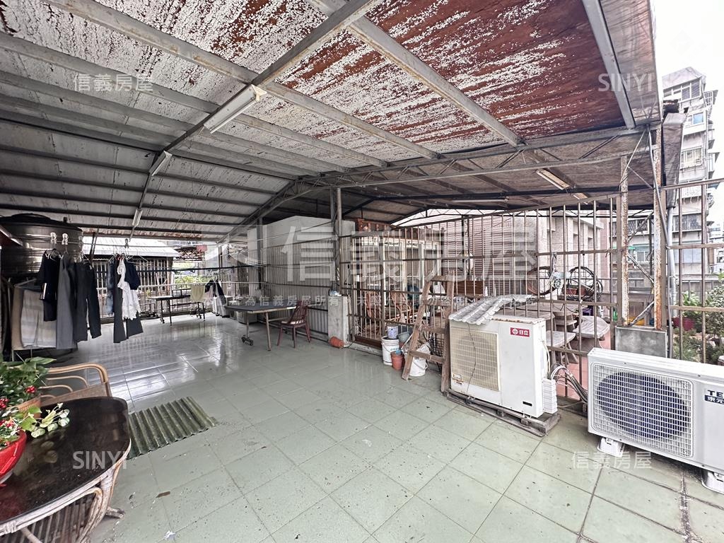 華燈初上條通精品房屋室內格局與周邊環境