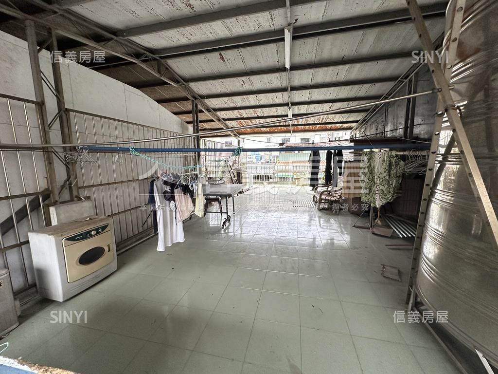 華燈初上條通精品房屋室內格局與周邊環境