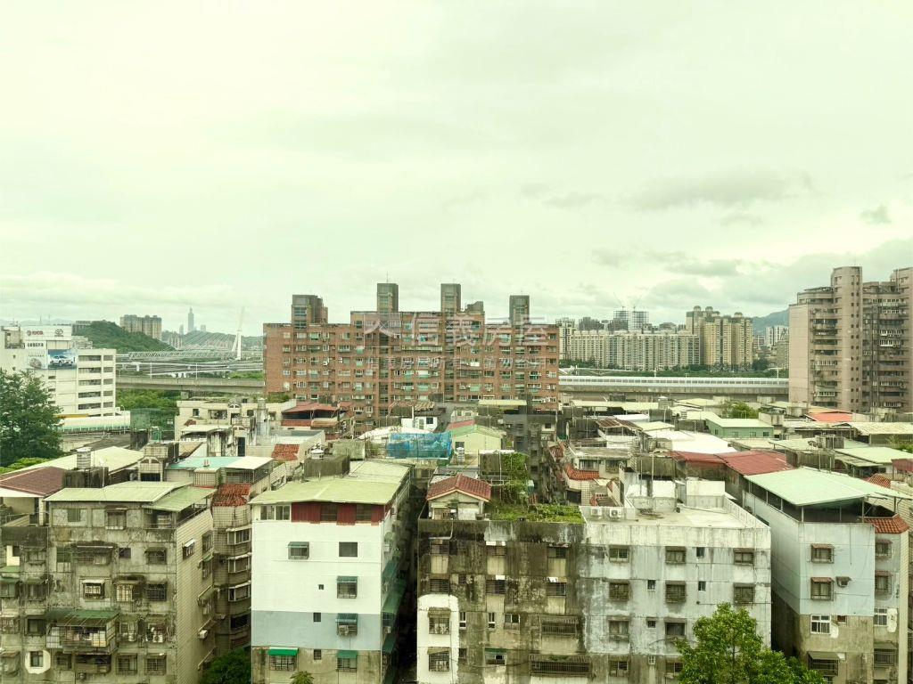 １０１美景新天地房屋室內格局與周邊環境