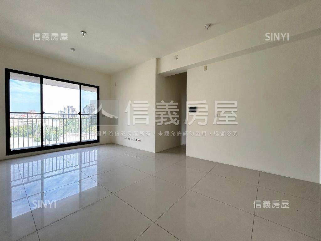 專任東區湖悅三房全新未住房屋室內格局與周邊環境