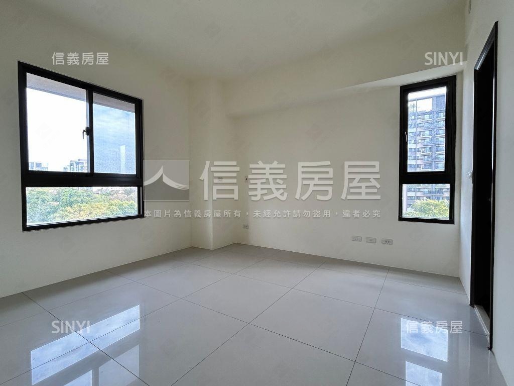 專任東區湖悅三房全新未住房屋室內格局與周邊環境