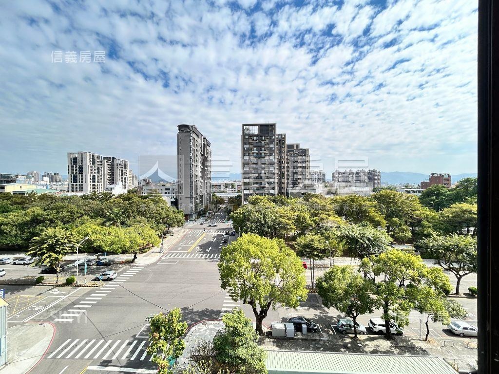 專任東區湖悅三房全新未住房屋室內格局與周邊環境