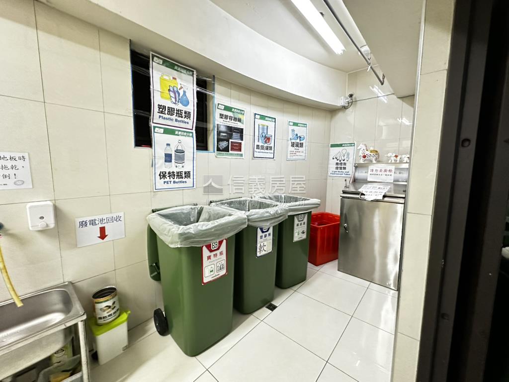 里山紀精品景觀三房車位房屋室內格局與周邊環境