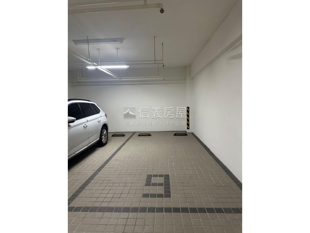 郁園道雙衛浴次高樓平車房屋室內格局與周邊環境