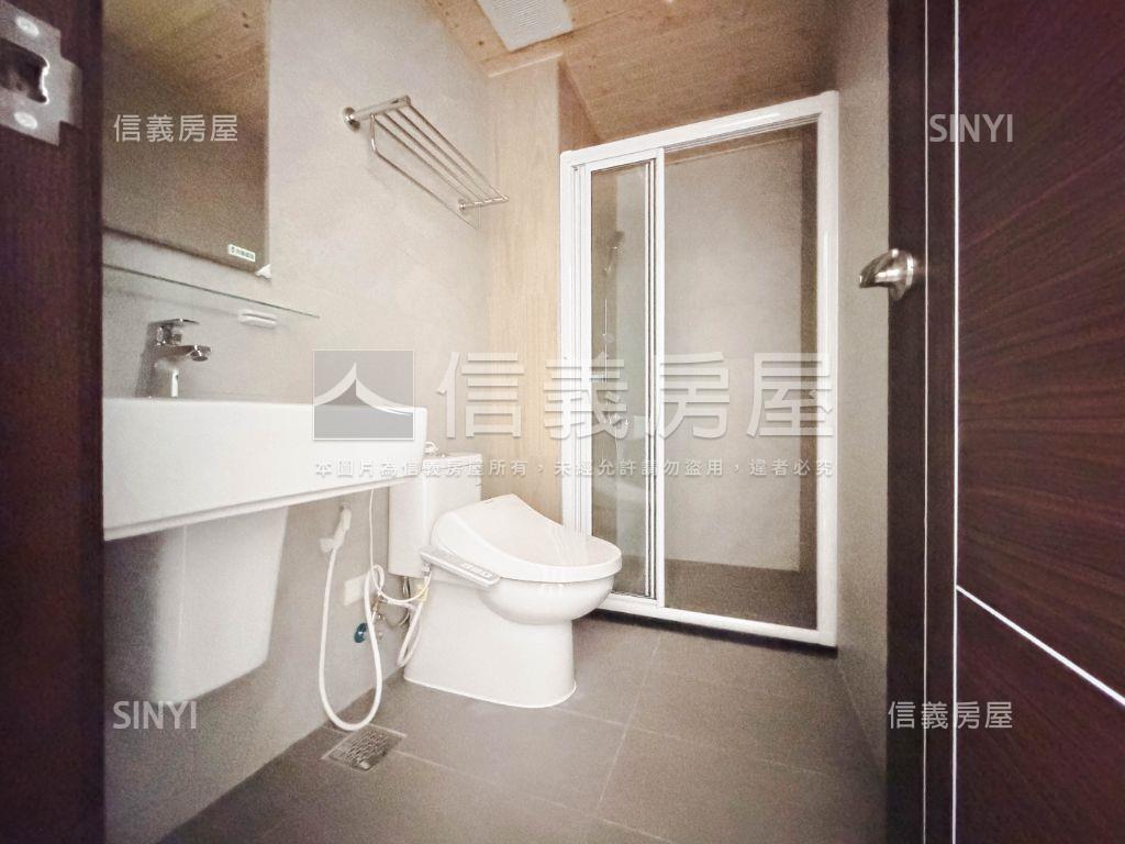 新化聽心苑高樓層兩房平車房屋室內格局與周邊環境