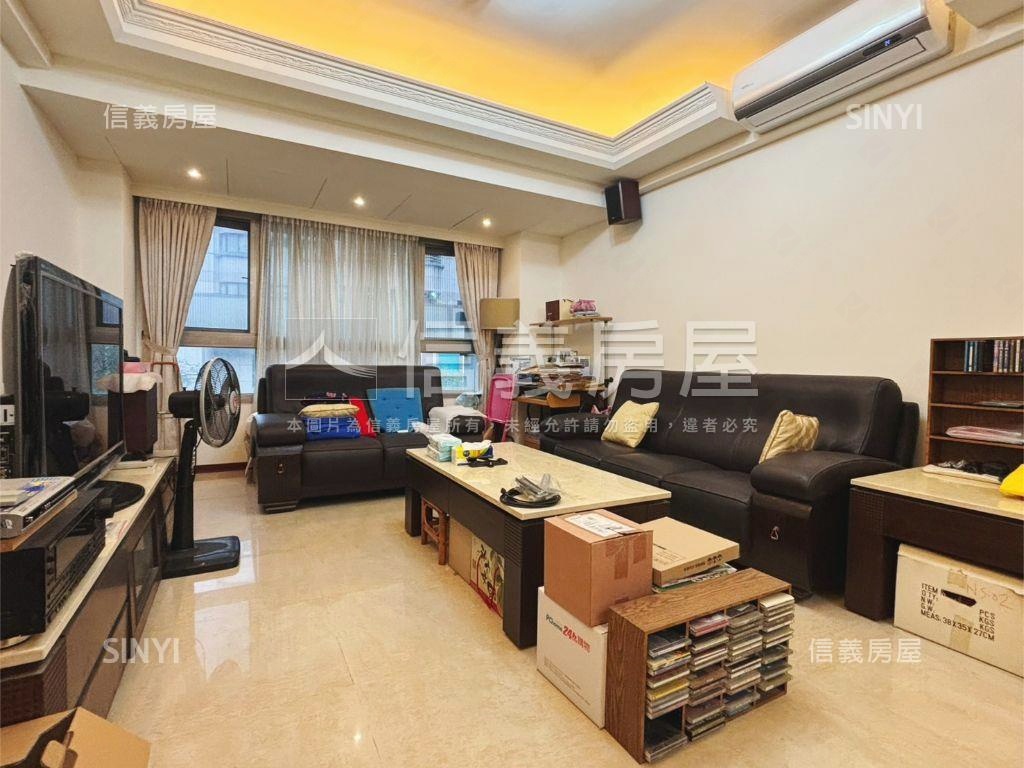 景美逸境電梯四房房屋室內格局與周邊環境