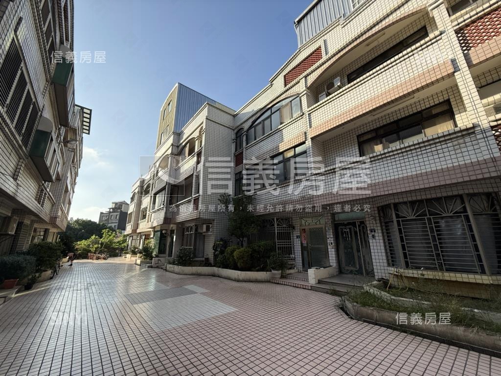 新湖國小旁雙車位透天房屋室內格局與周邊環境