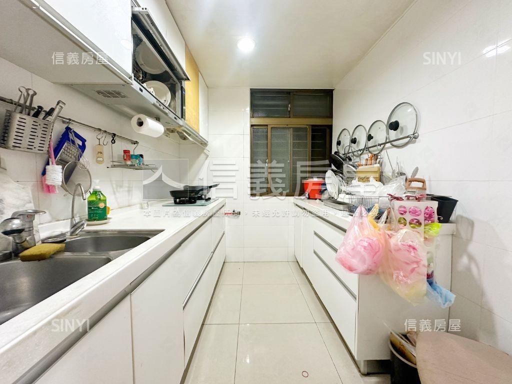 邁阿密‧社區大宅一樓房屋室內格局與周邊環境