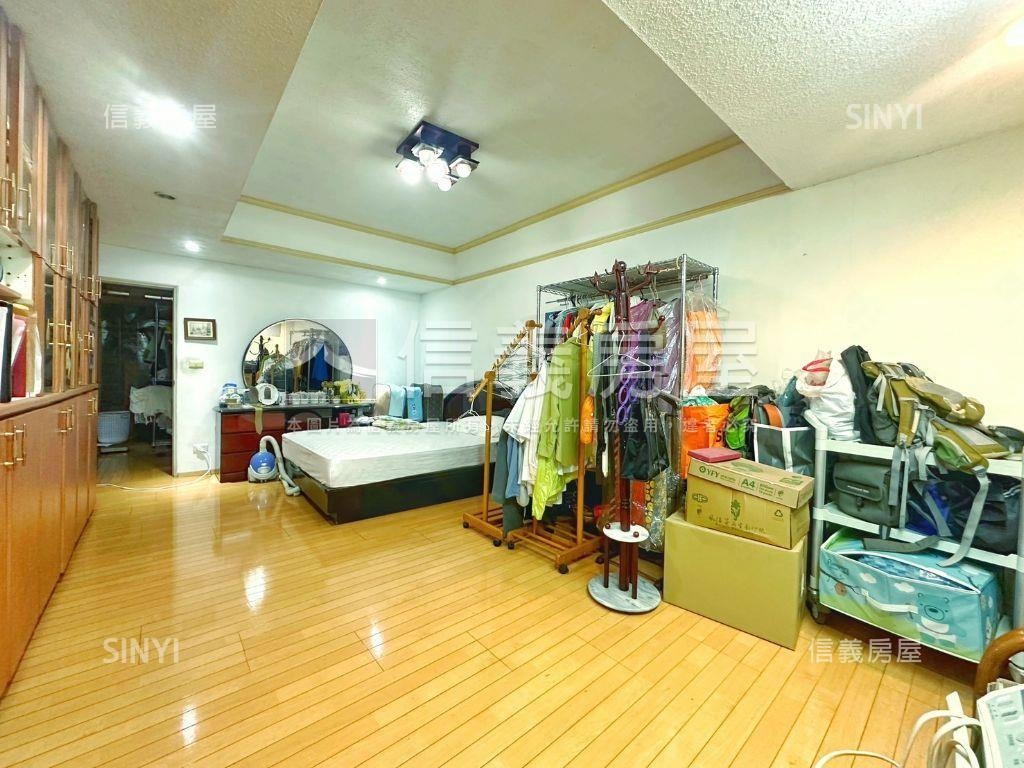 邁阿密‧社區大宅一樓房屋室內格局與周邊環境