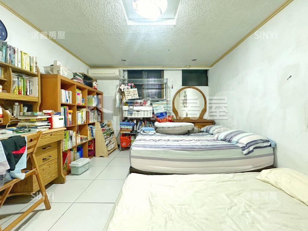 邁阿密‧社區大宅一樓房屋室內格局與周邊環境