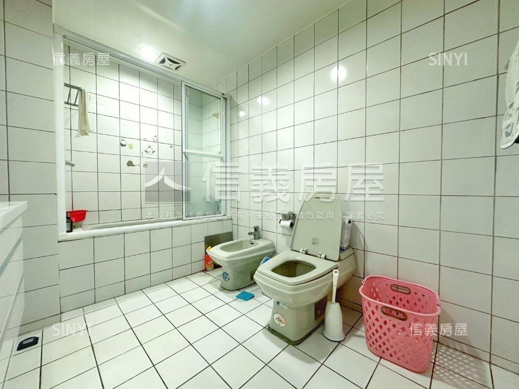 邁阿密‧社區大宅一樓房屋室內格局與周邊環境