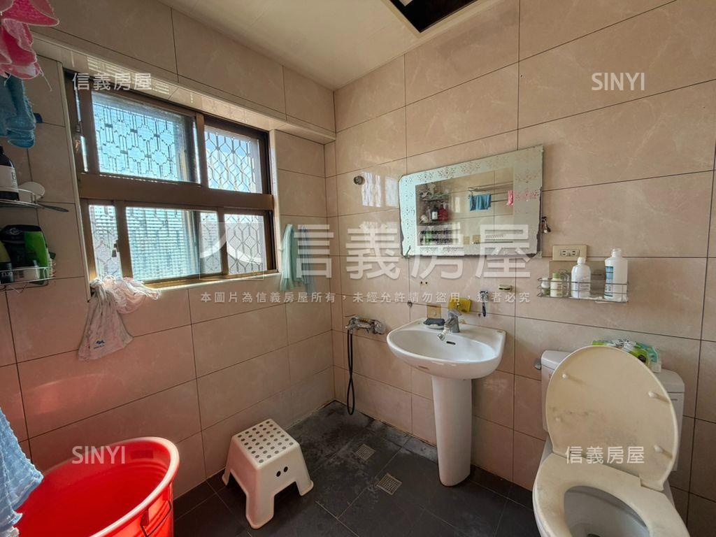 新接★彩蝶精品美墅房屋室內格局與周邊環境