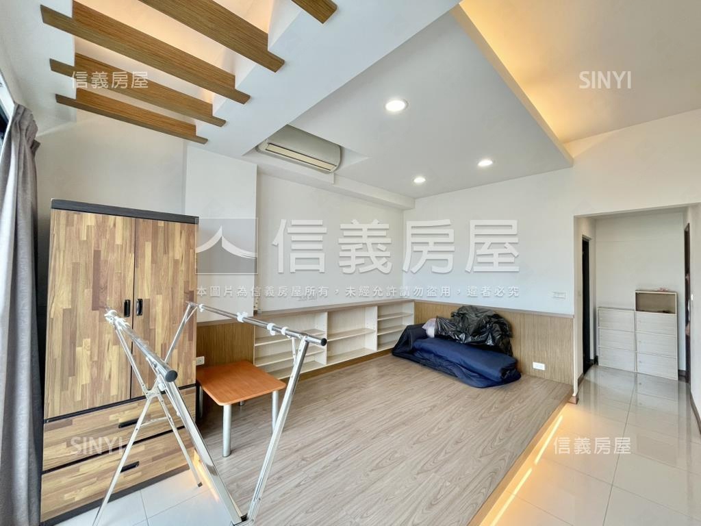 商６０雙車朝南傳統別墅房屋室內格局與周邊環境