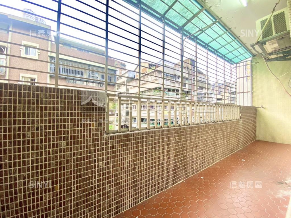 政大黃金三樓稀有釋出房屋室內格局與周邊環境