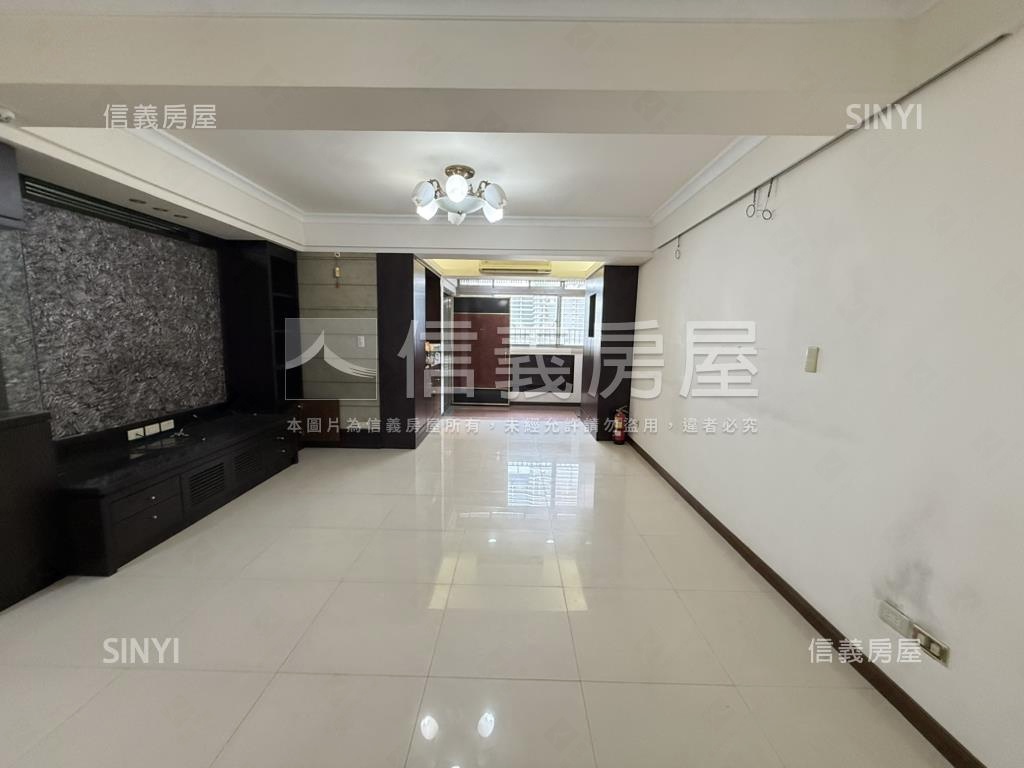 微風華廈高樓方正採光通風房屋室內格局與周邊環境