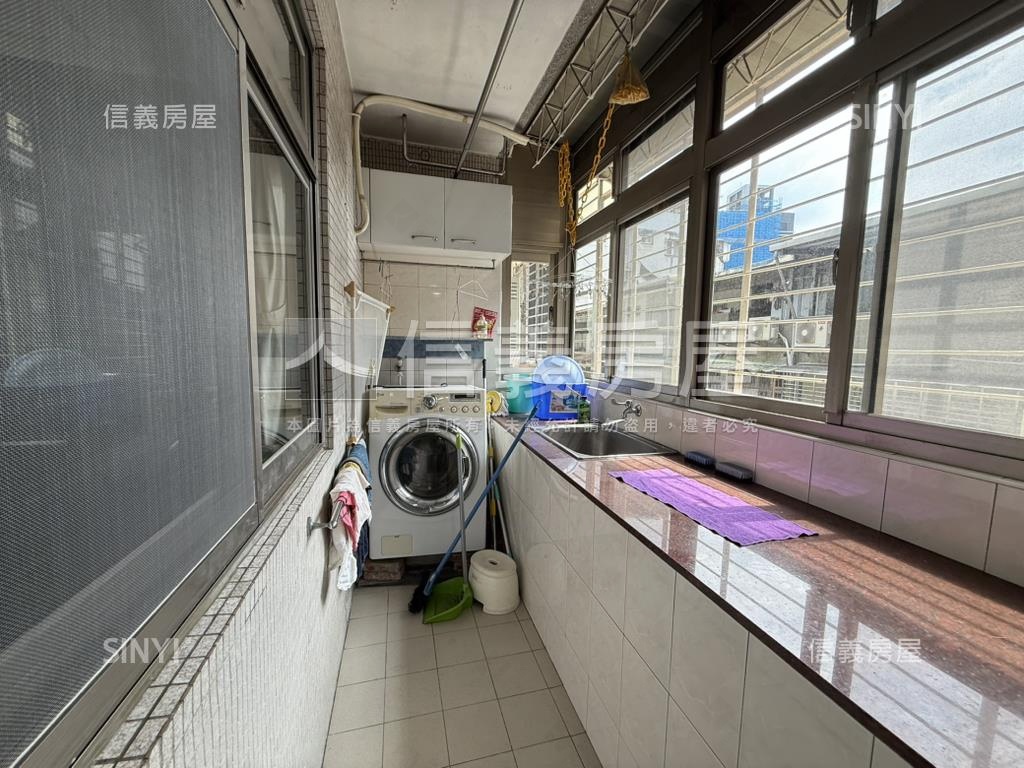 微風華廈高樓方正採光通風房屋室內格局與周邊環境